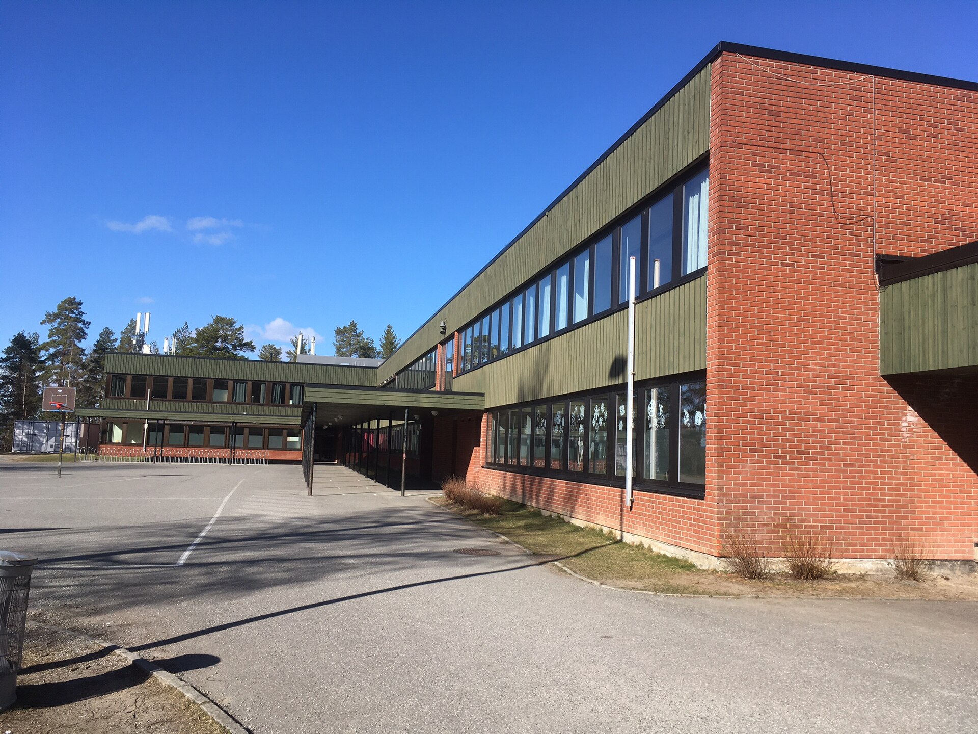 Alværn ungdomsskole på Nesodden